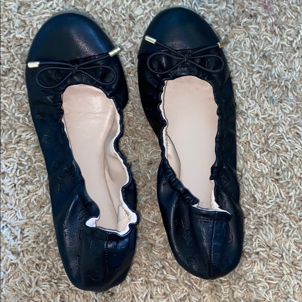 black flats women’s size 7 only worn once